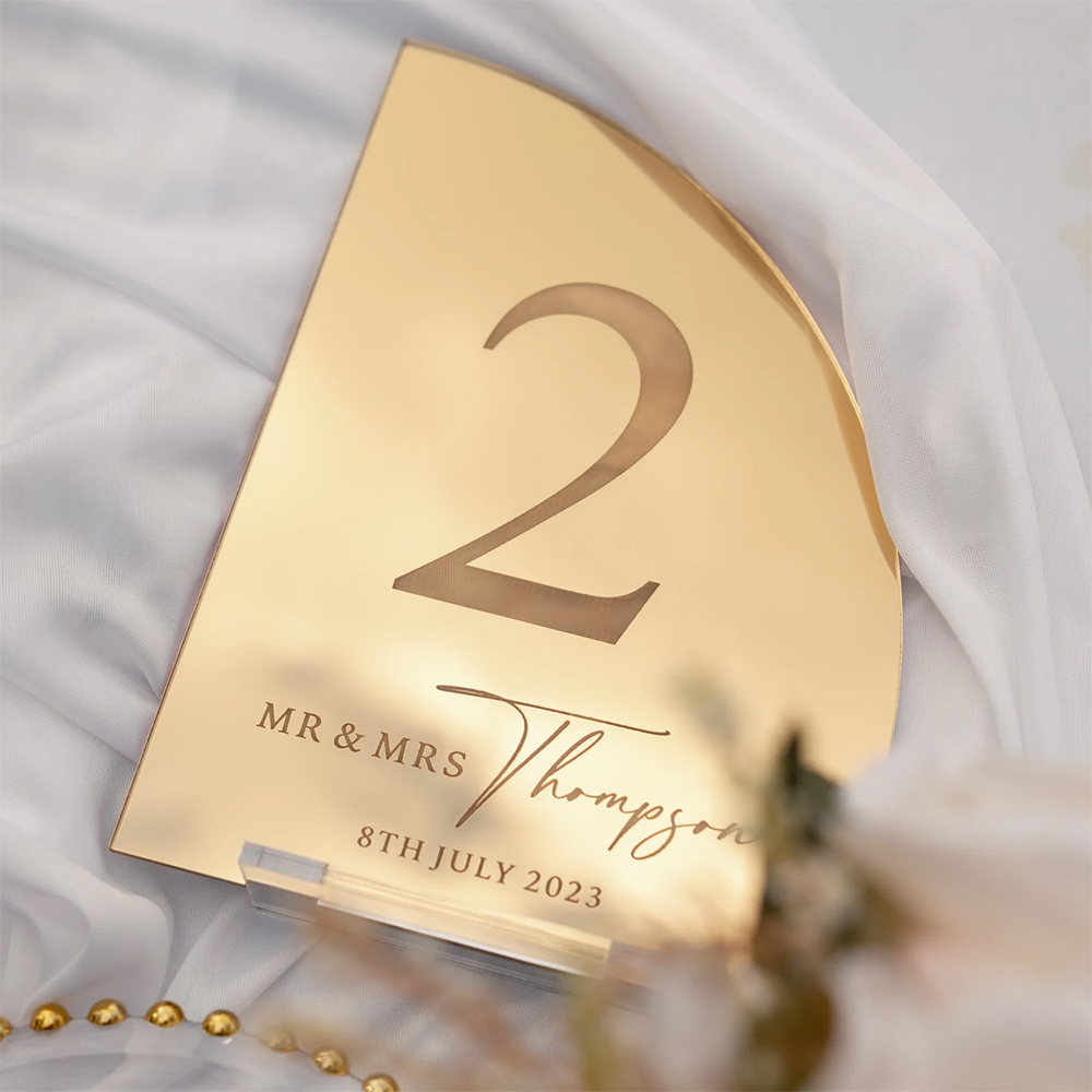 Personalisiertes Hochzeits-Bar – Table Number Gold Bewertung und Preis